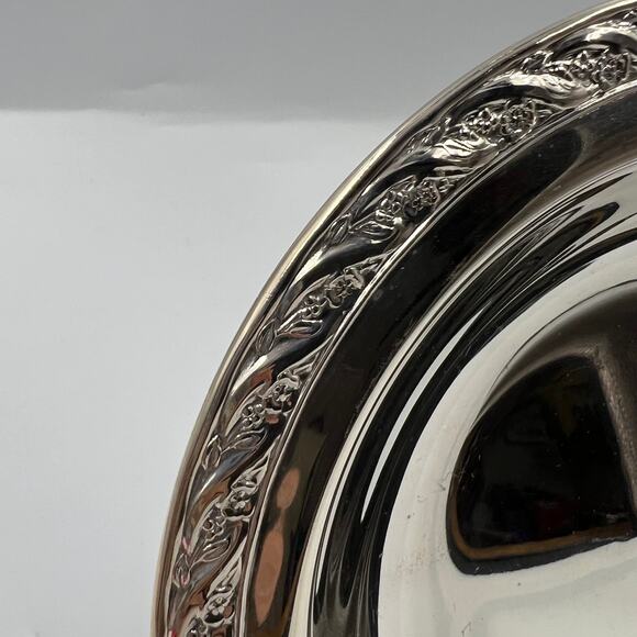 Vintage WM Rogers & Sons Round Silver Plated Serving Tray Spring Flowers #2048 - Picture 9 of 10